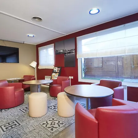 Campanile D'abeau - Bourgoin Jallieu Hotell 3*
