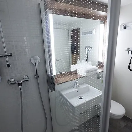 Campanile D'abeau - Bourgoin Jallieu 3*