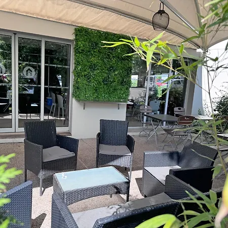 Hotell Campanile D'abeau - Bourgoin Jallieu L'Isle-d'Abeau