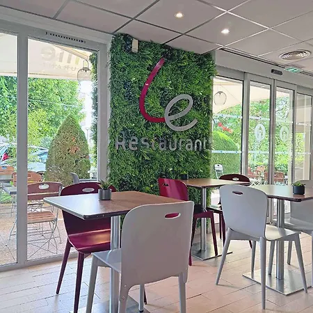 Campanile D'abeau - Bourgoin Jallieu 3*