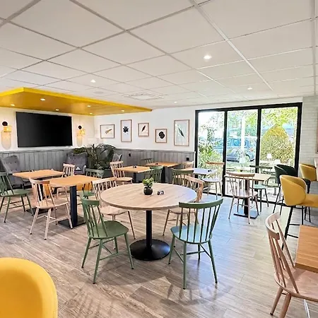 Hotel Campanile D'abeau - Bourgoin Jallieu 3*