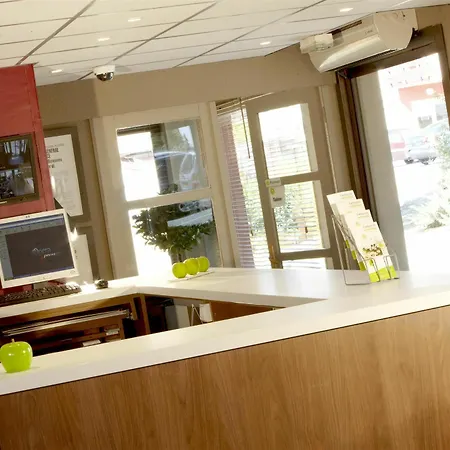 Hotel Campanile D'abeau - Bourgoin Jallieu 3*