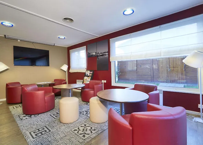 Campanile D'abeau - Bourgoin Jallieu Hotel 3*