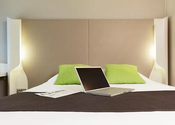 Hotel Campanile D'abeau - Bourgoin Jallieu