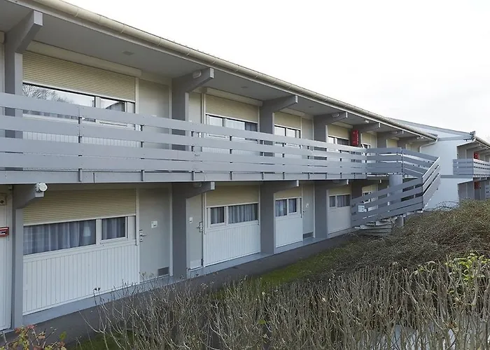 Hotel Campanile D'abeau - Bourgoin Jallieu L'Isle-d'Abeau