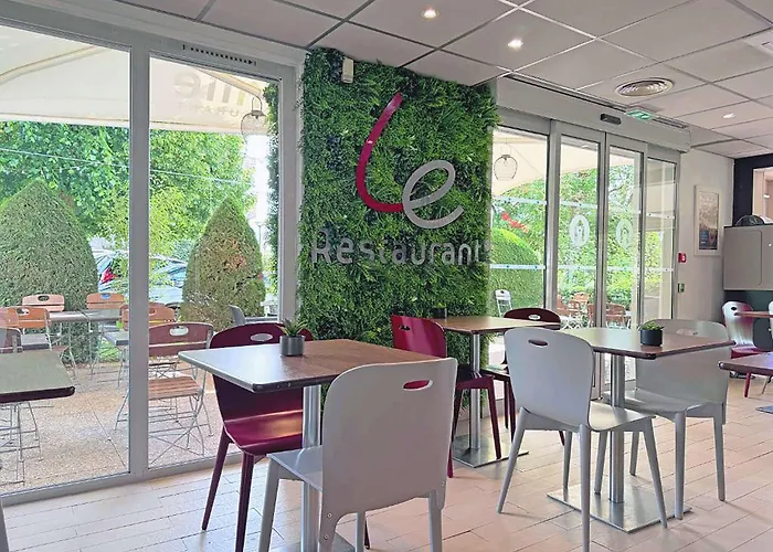 Campanile D'abeau - Bourgoin Jallieu 3*