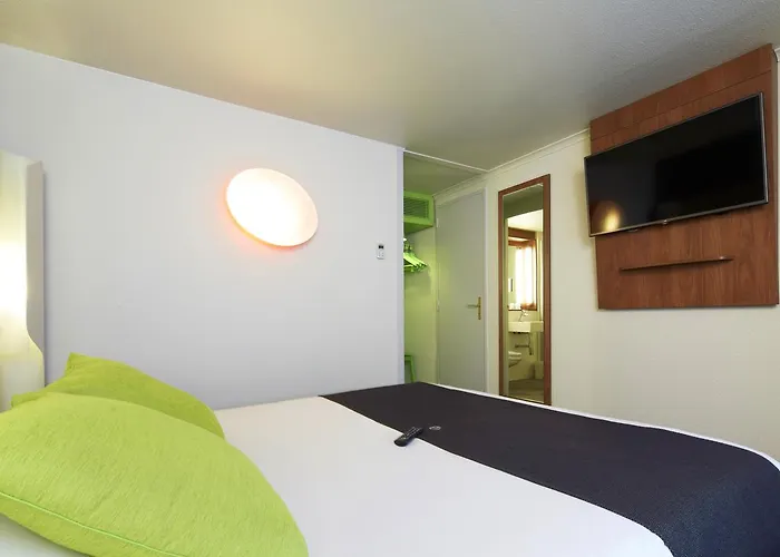 Hotel Campanile D'abeau - Bourgoin Jallieu